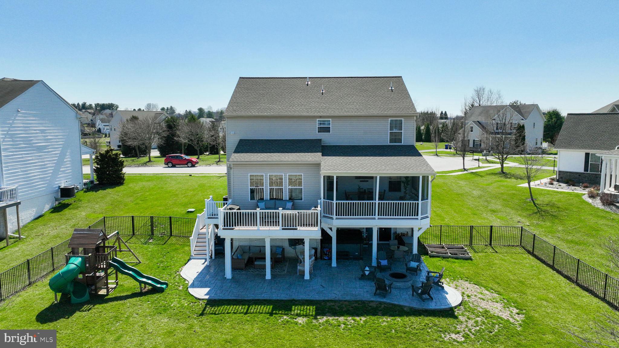 LOGANS RESERVE - Residential