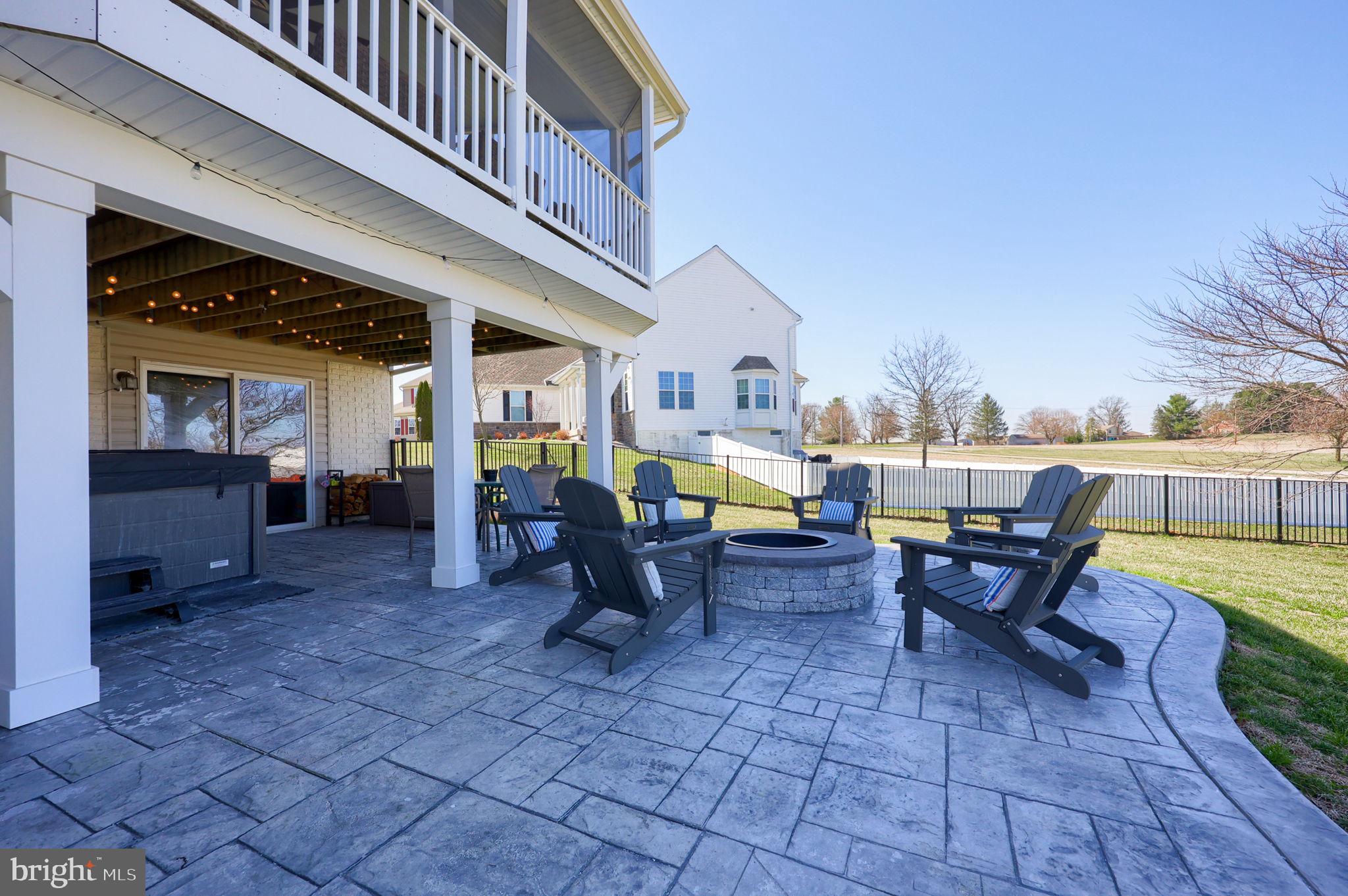 LOGANS RESERVE - Residential