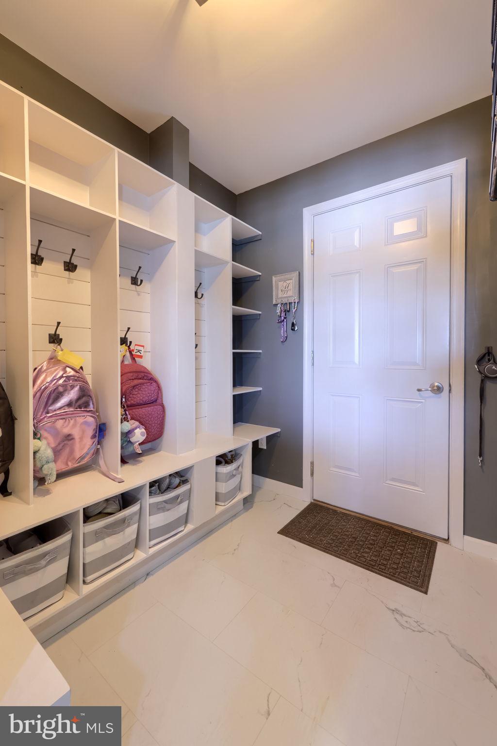 LOGANS RESERVE - Residential