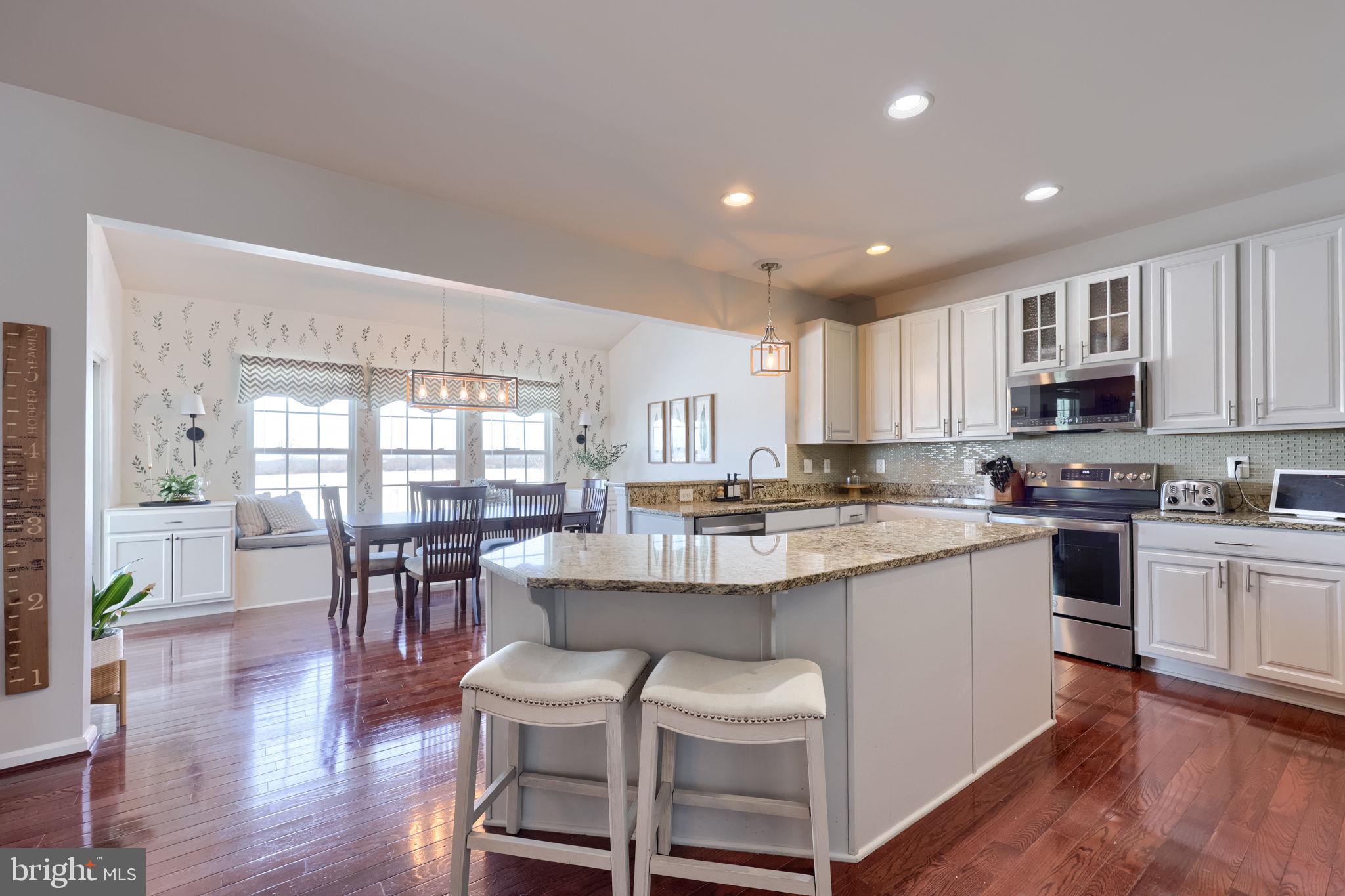 LOGANS RESERVE - Residential