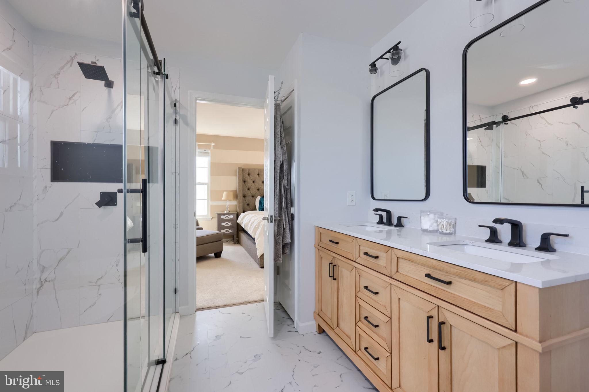 LOGANS RESERVE - Residential