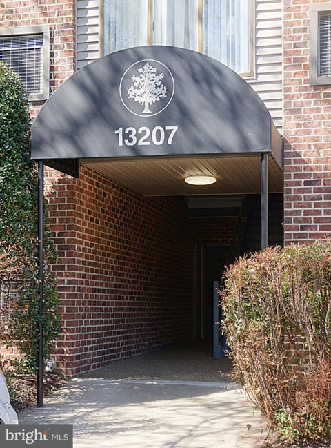 Condo For Sale - 13207 Chalet Place #104<br/> GERMANTOWN, MD 20874