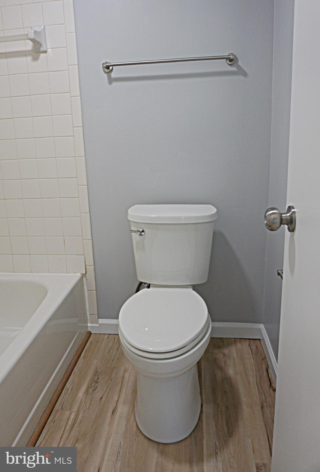 FARMINGDALE - Residential