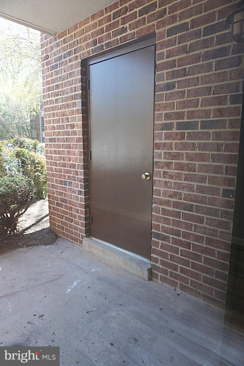 FARMINGDALE - Residential