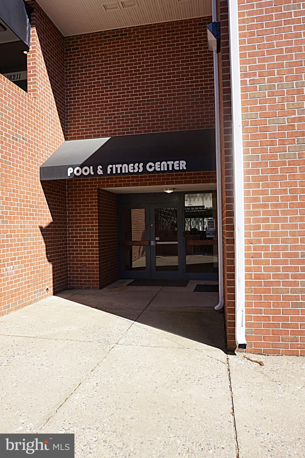 FARMINGDALE - Residential