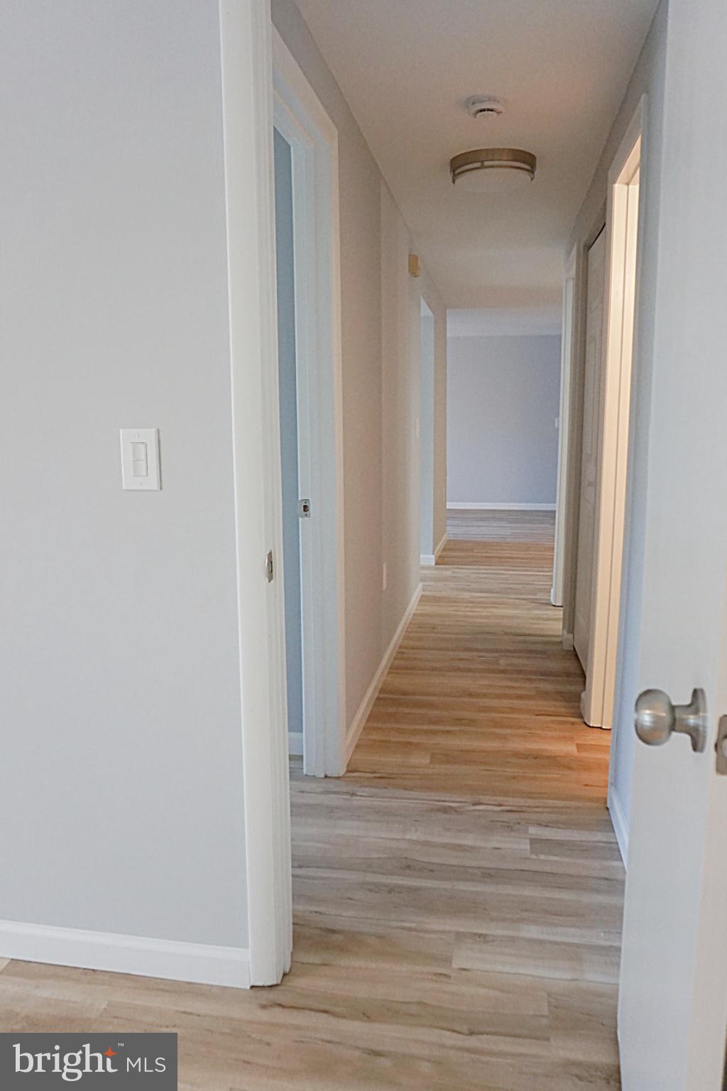 FARMINGDALE - Residential