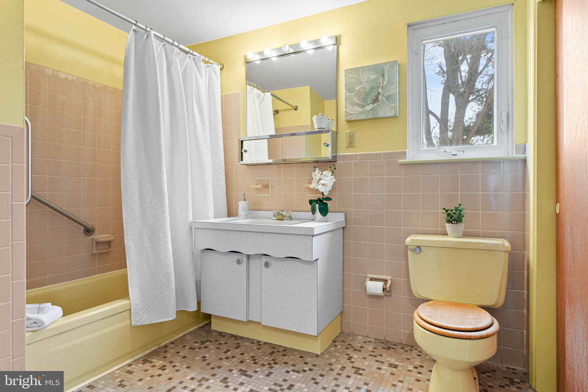 BEATTY HILLS - Residential