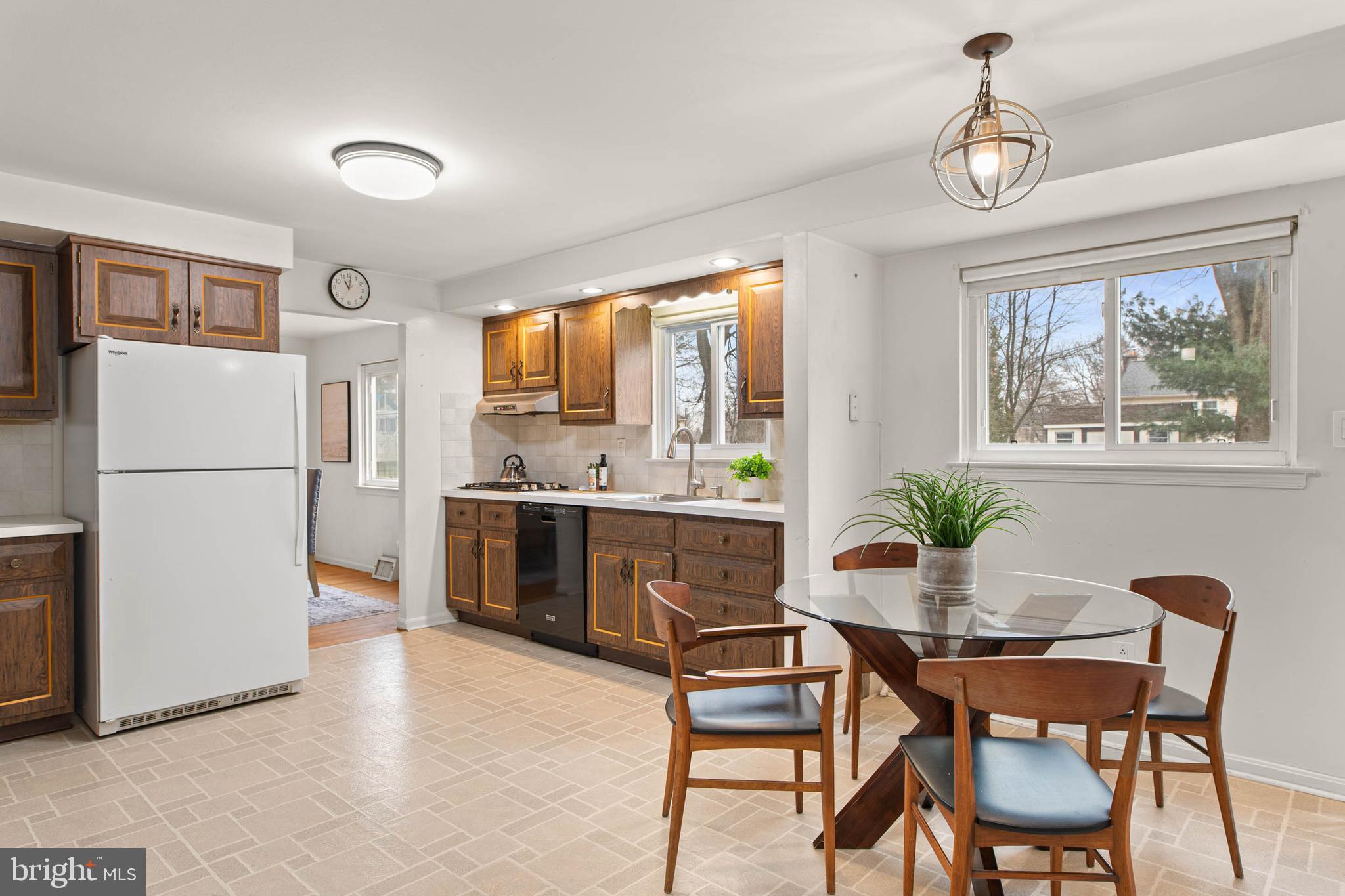 BEATTY HILLS - Residential