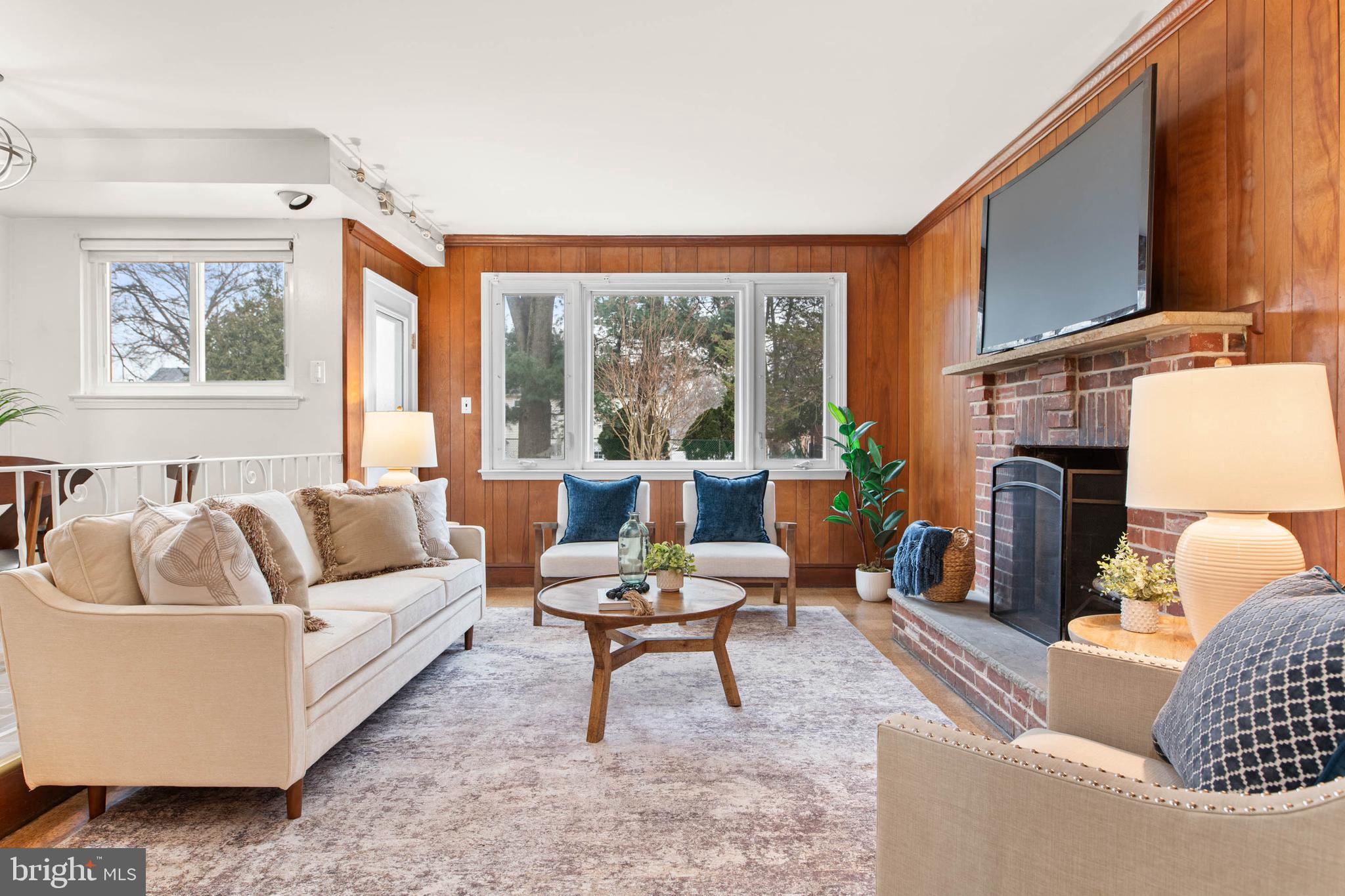 BEATTY HILLS - Residential