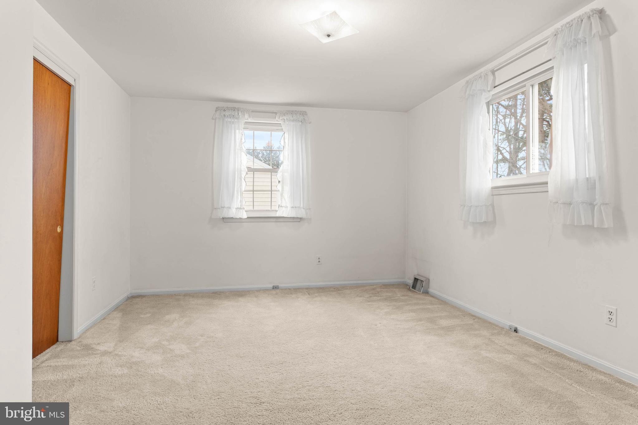 BEATTY HILLS - Residential