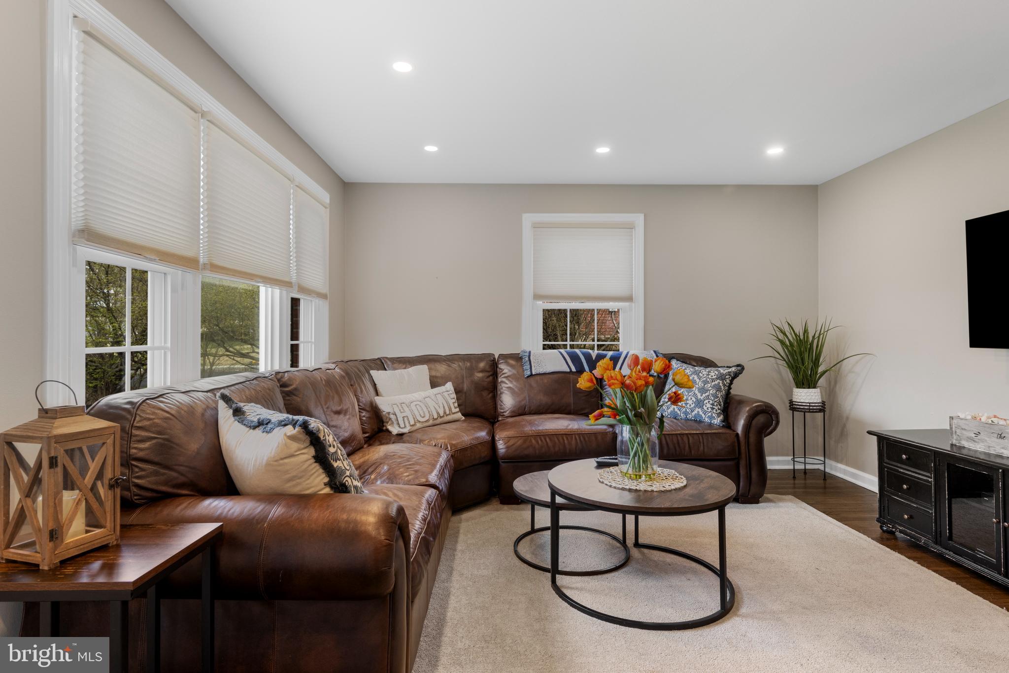 PADDOCK FARMS - Residential