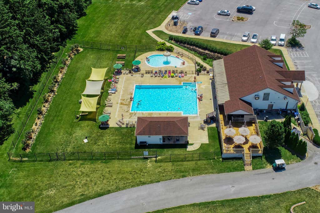 Photo of 1277 Stonehaven Way, YORK, PA 17403 (MLS # PAYK2107798)