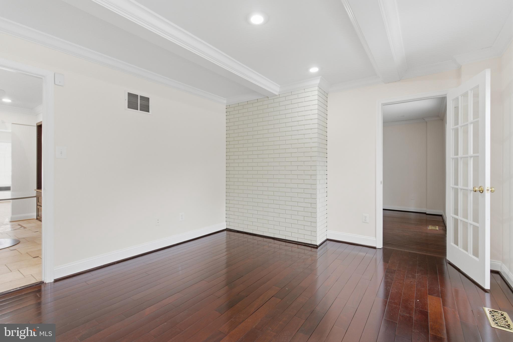 LAKE NORMANDY ESTATES - Residential