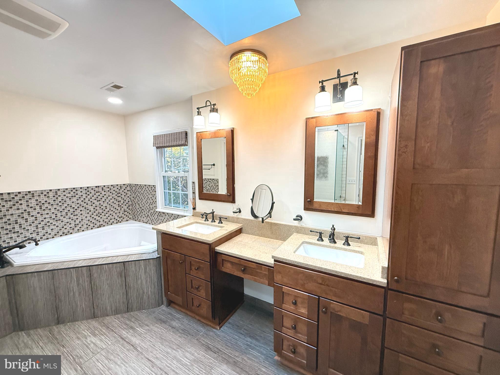 LAKE NORMANDY ESTATES - Residential