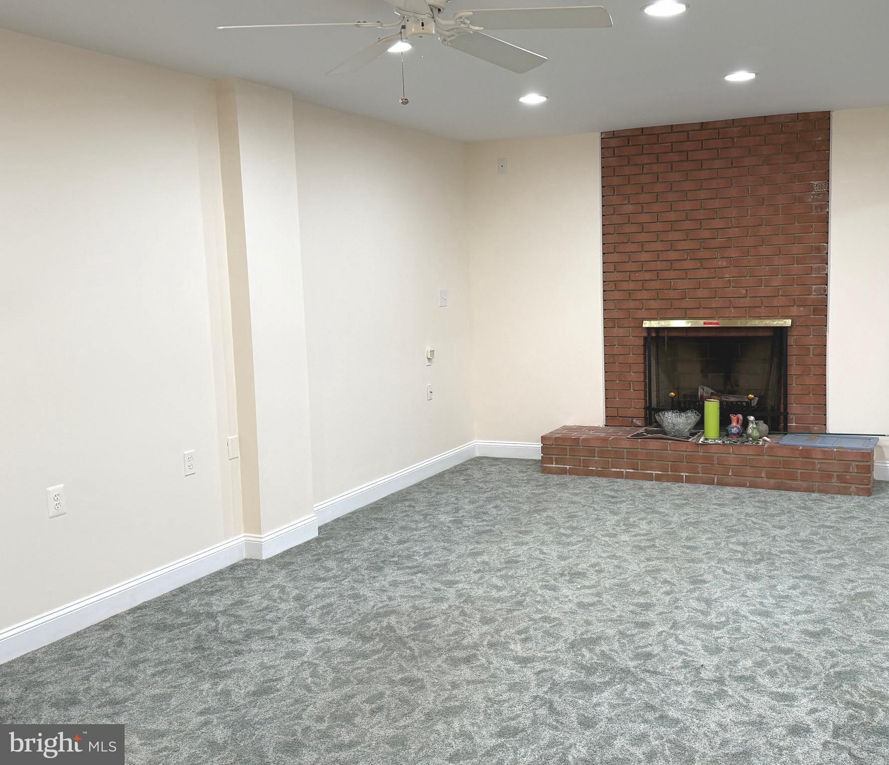 LAKE NORMANDY ESTATES - Residential