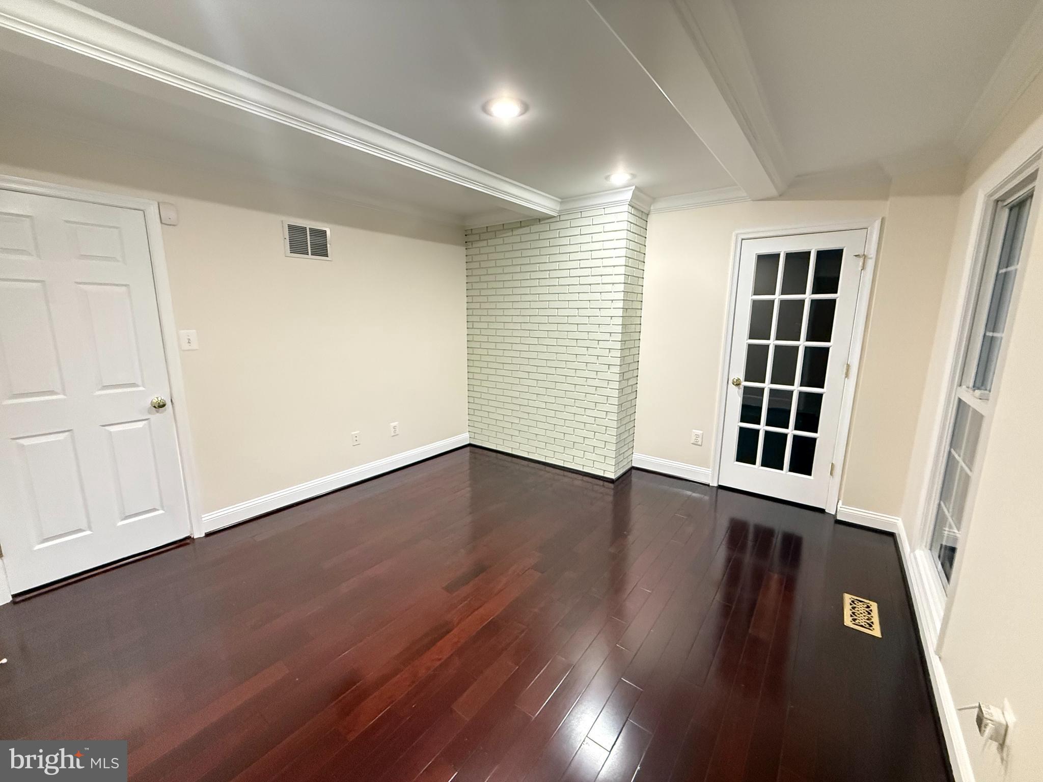 LAKE NORMANDY ESTATES - Residential