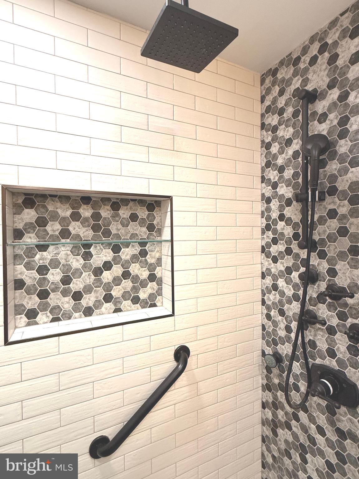 LAKE NORMANDY ESTATES - Residential