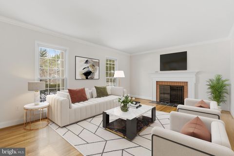 Photo of 11512 Le Havre Drive, POTOMAC, MD 20854 (MLS # MDMC2206212)
