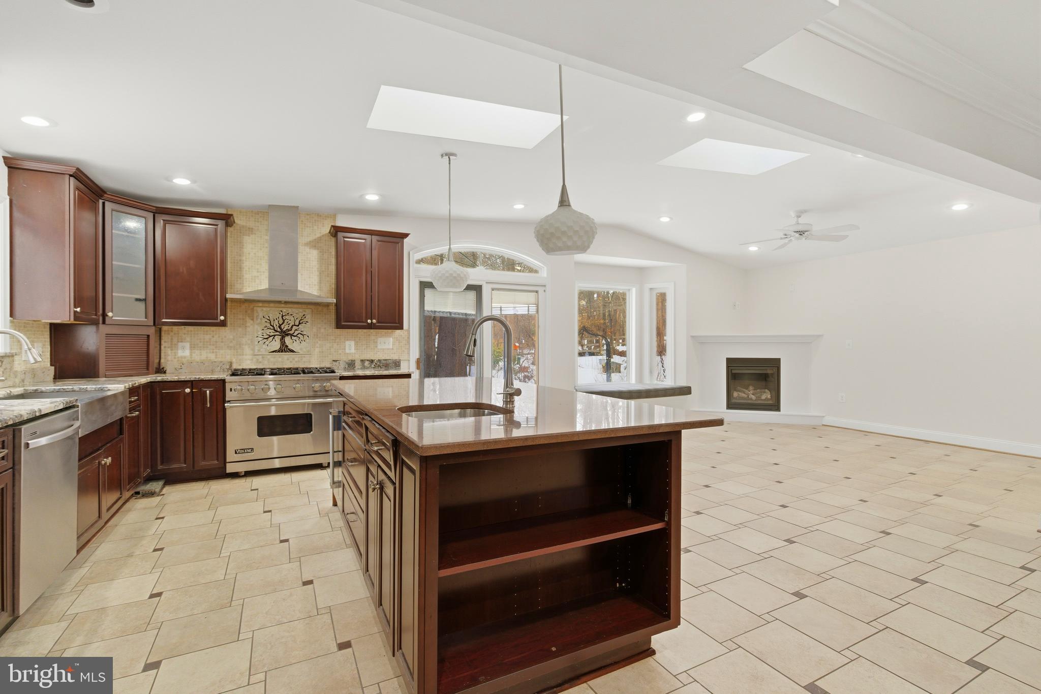 LAKE NORMANDY ESTATES - Residential