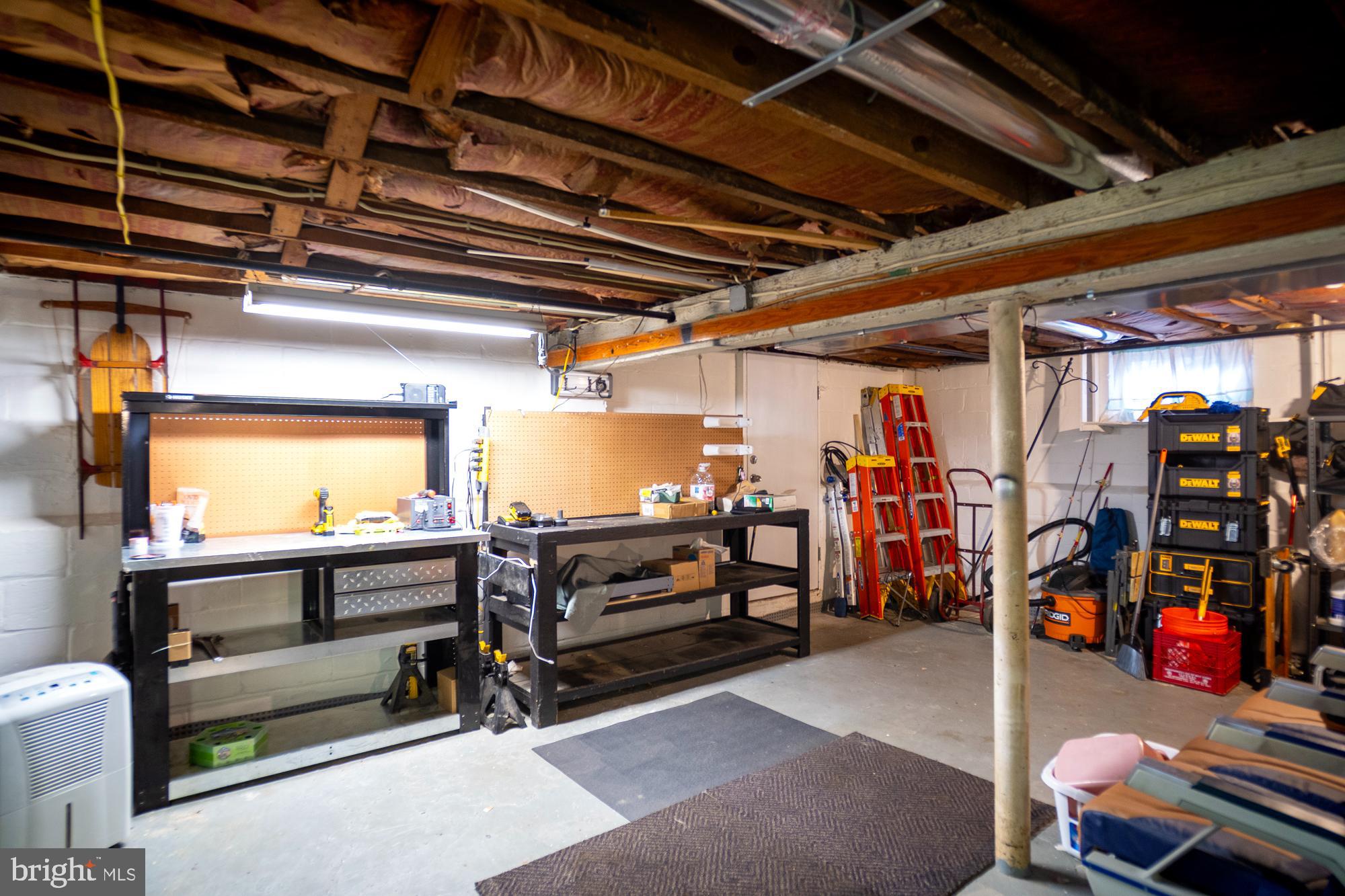 ARBUTUS - Residential