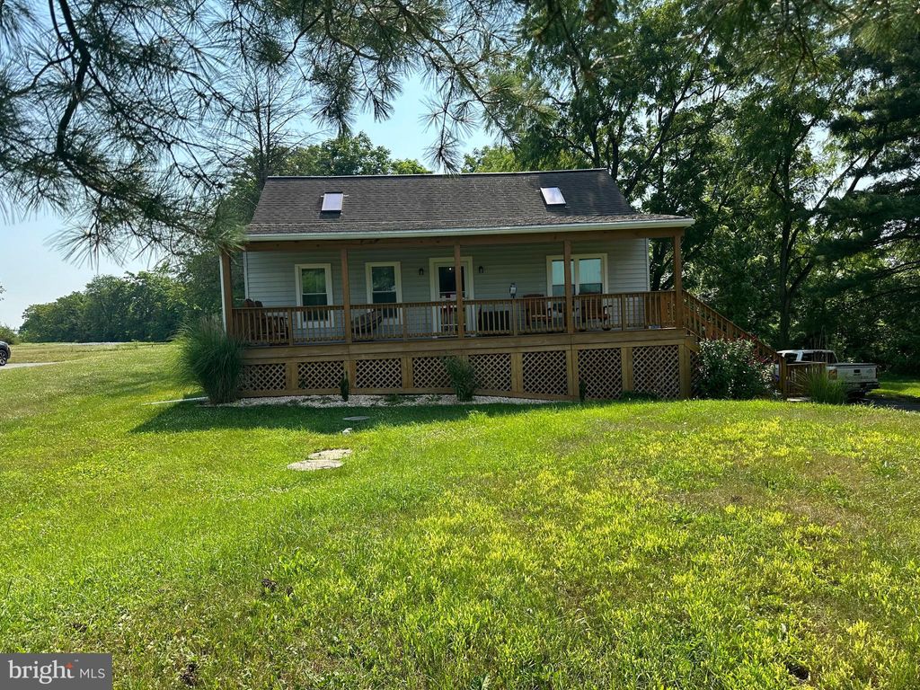 Photo of 121 Trail Road S, Elizabethtown, PA 17022 (MLS # PALA2052544)