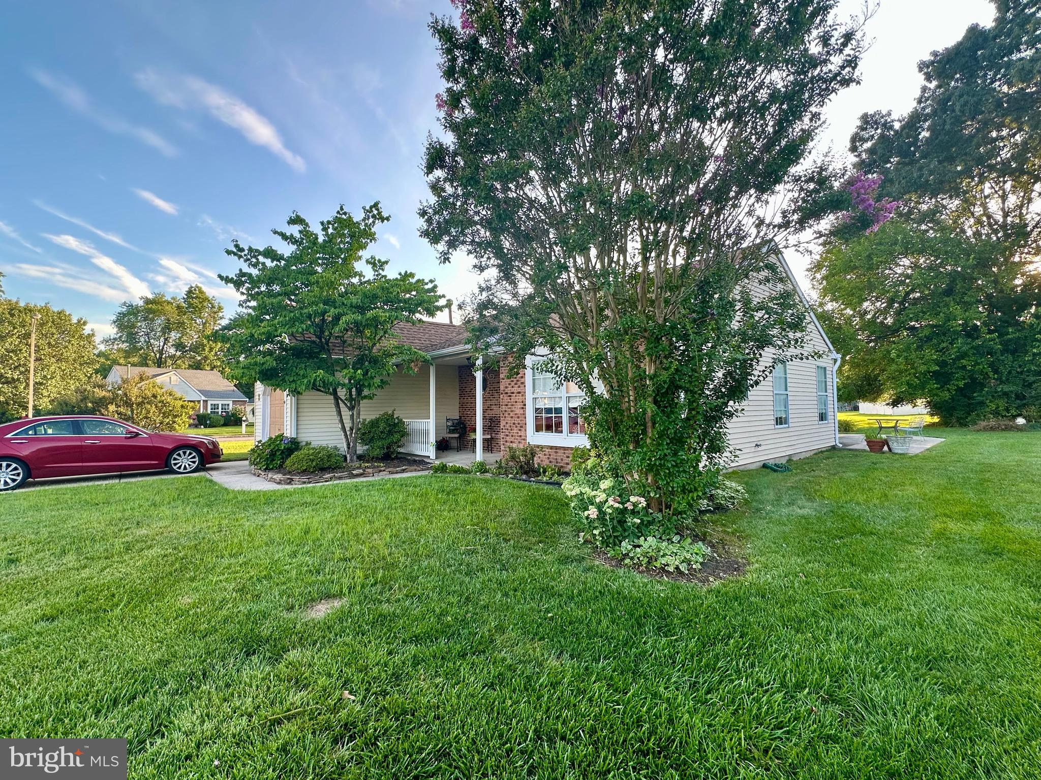 2 WALDEN WAY