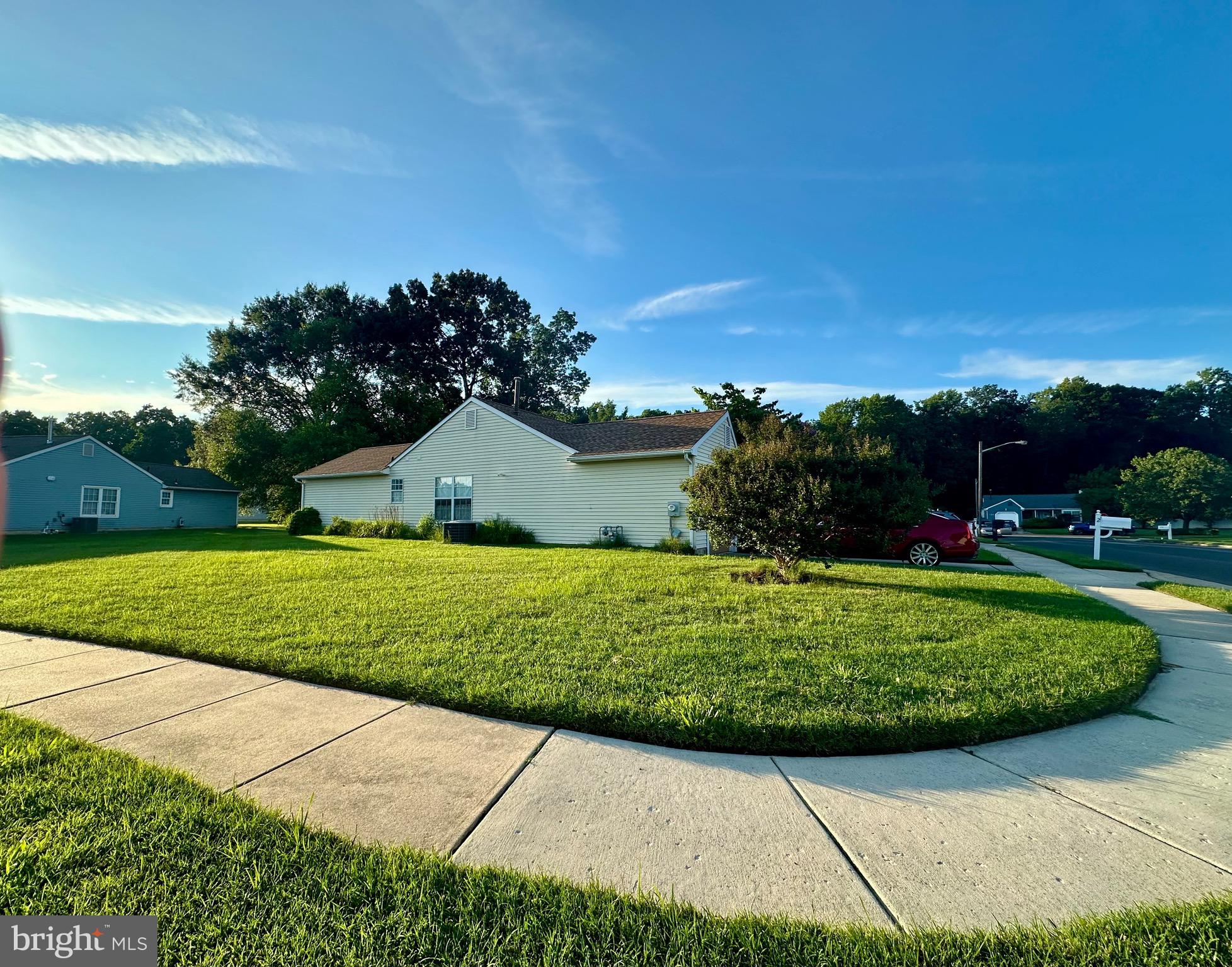 2 WALDEN WAY