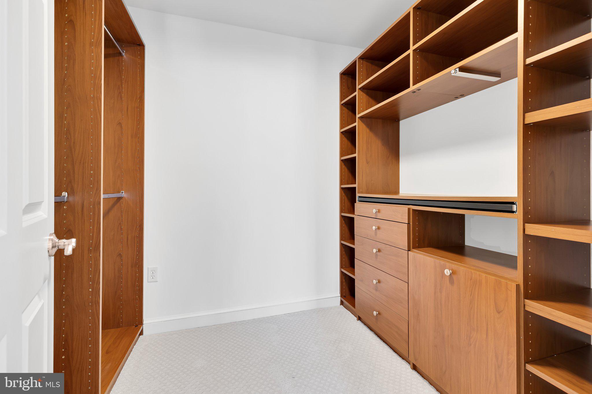 THE HAMLET - Residential