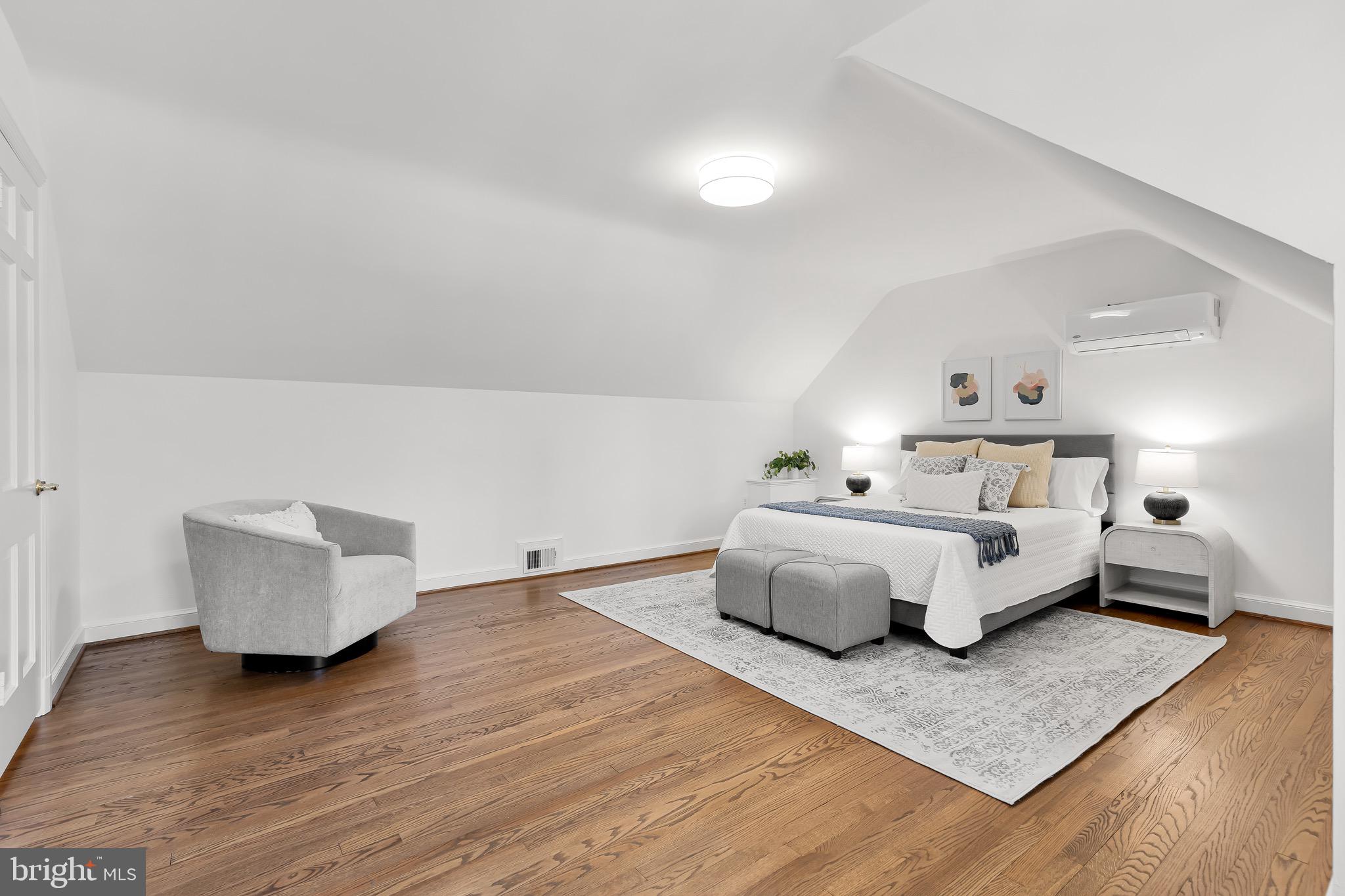 THE HAMLET - Residential