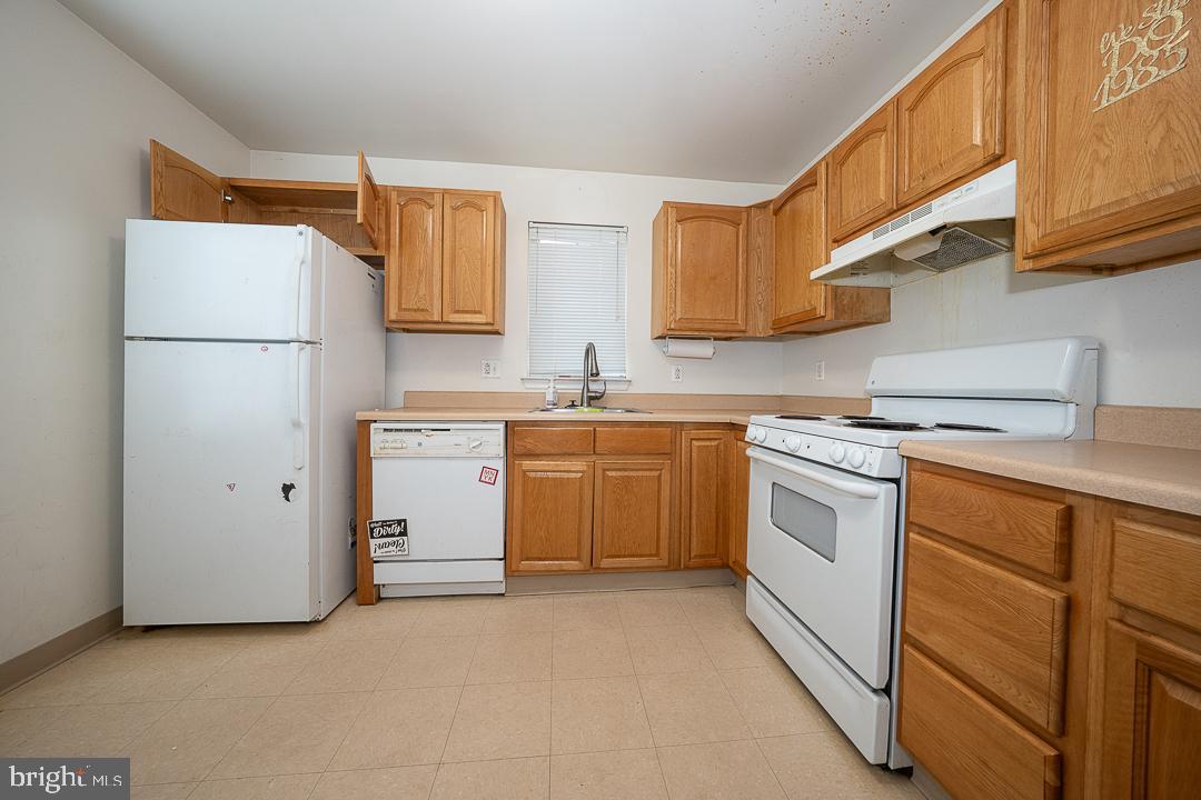 EAST FALLS - Residential