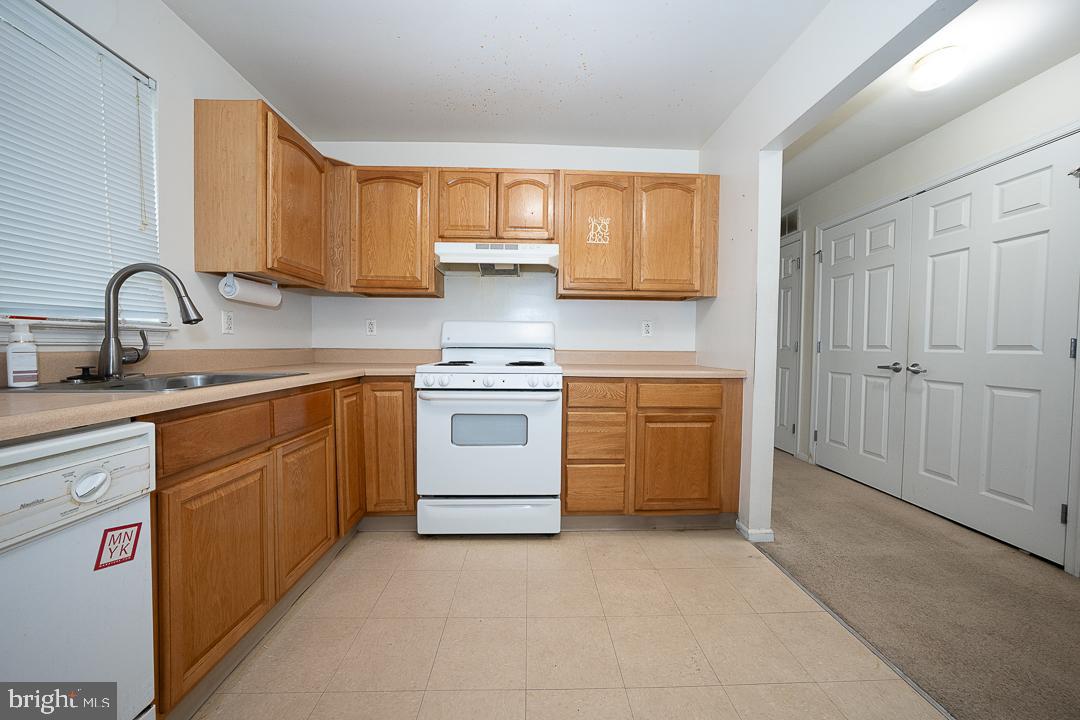 EAST FALLS - Residential