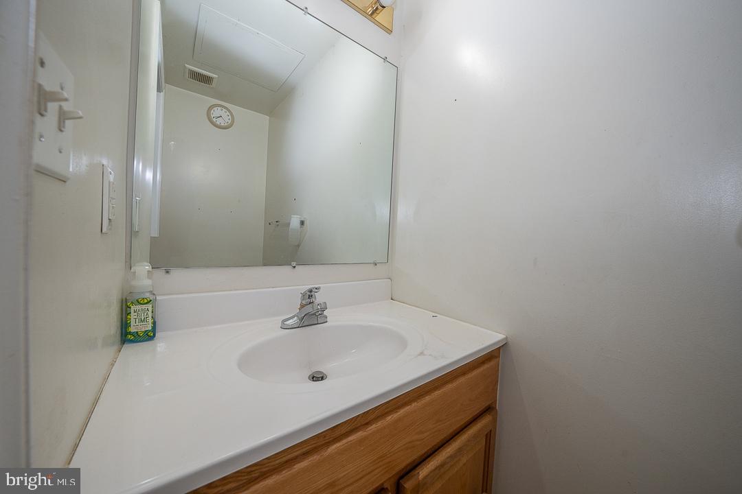 EAST FALLS - Residential