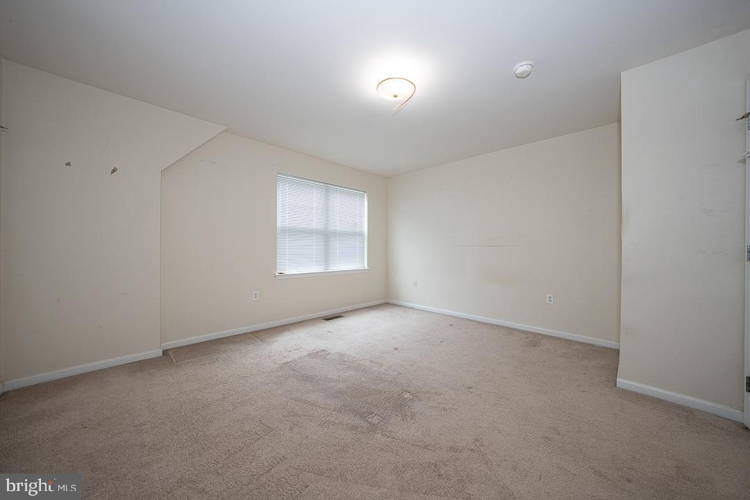 EAST FALLS - Residential