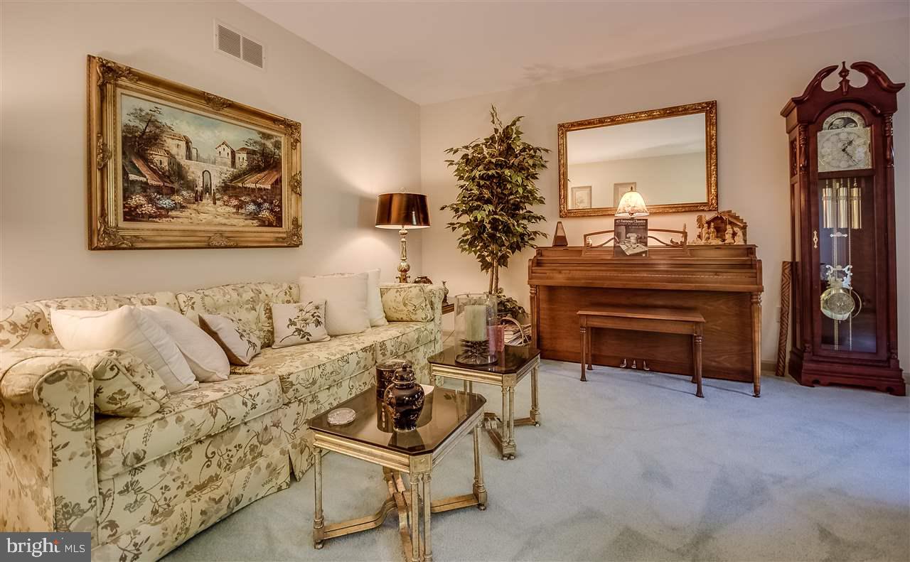 OAK GROVE ACRES - Residential