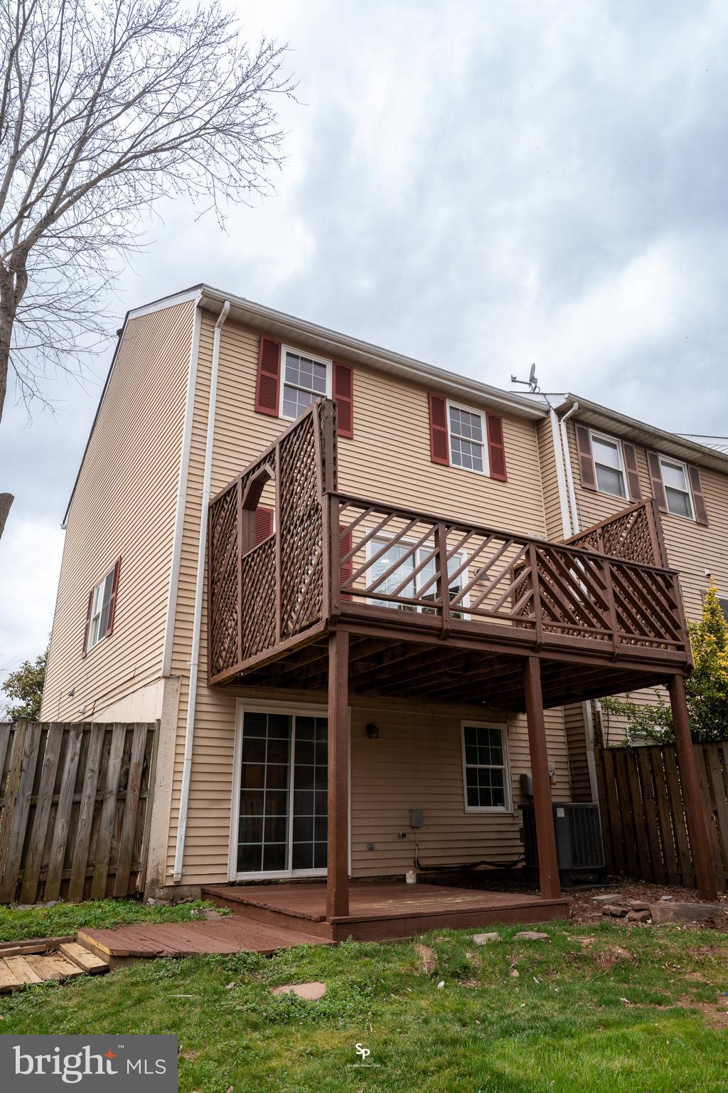 POINT OF WOODS EAST - Residential