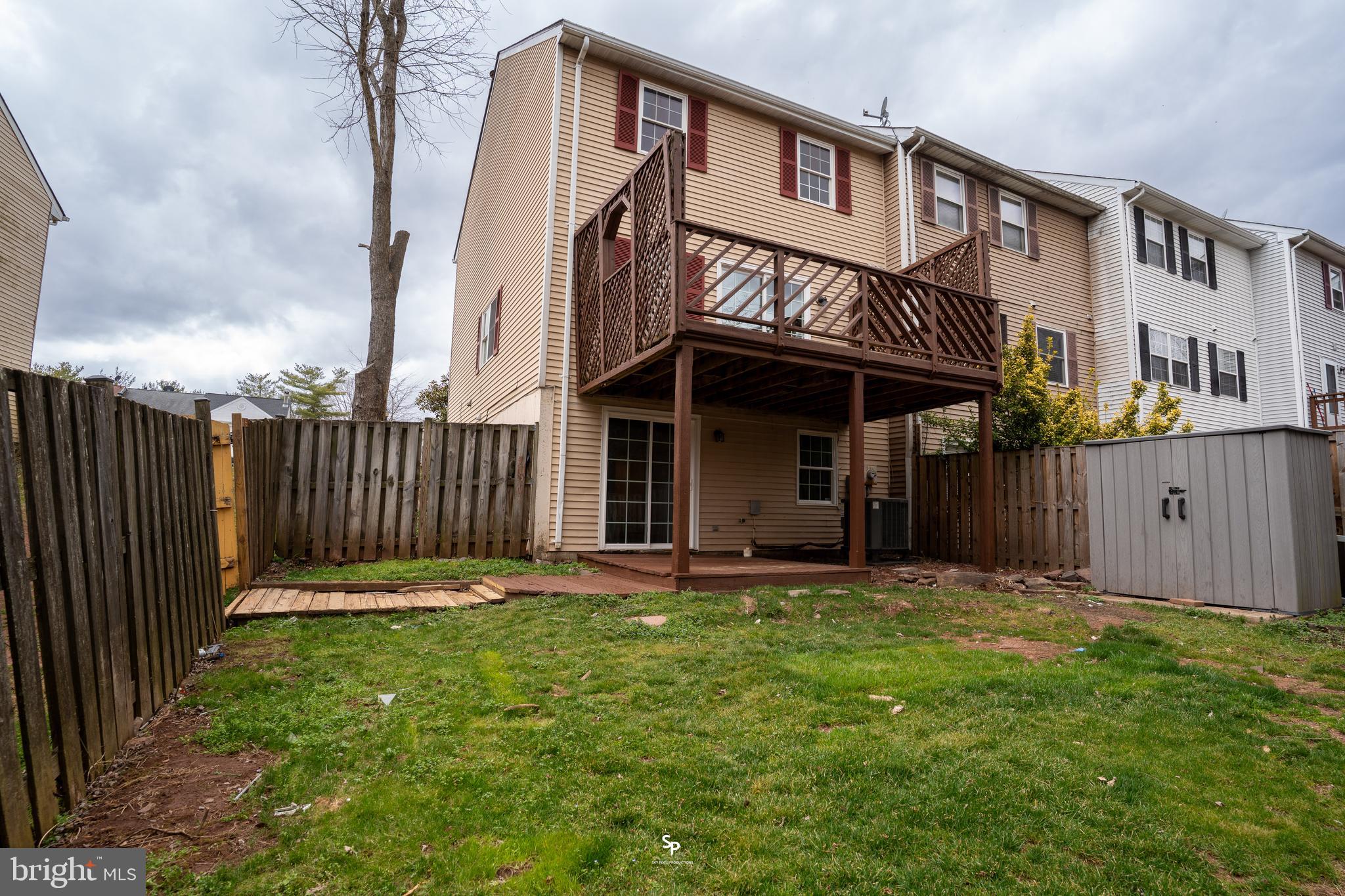 POINT OF WOODS EAST - Residential