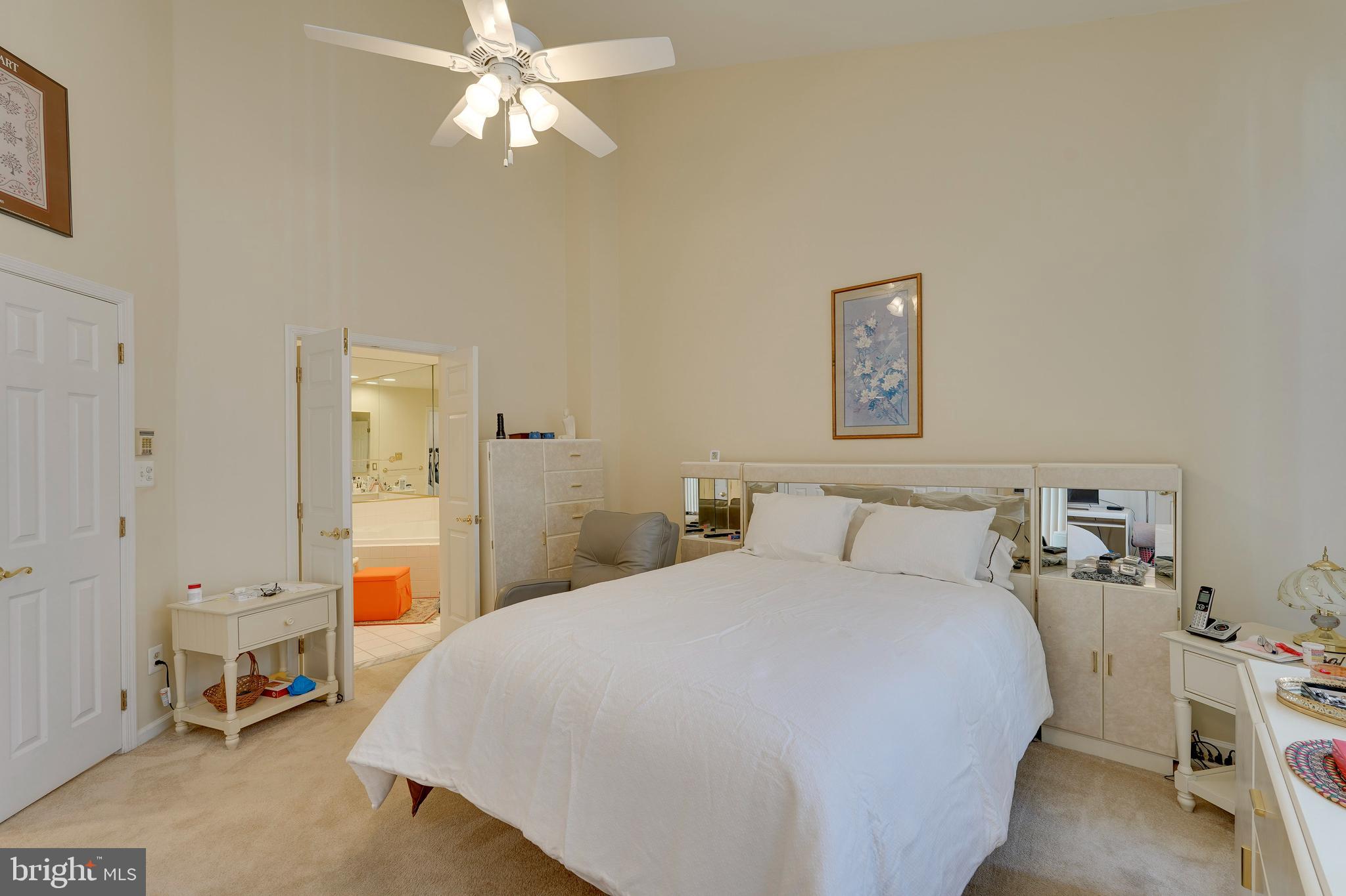 COURTHOUSE HILL - Residential