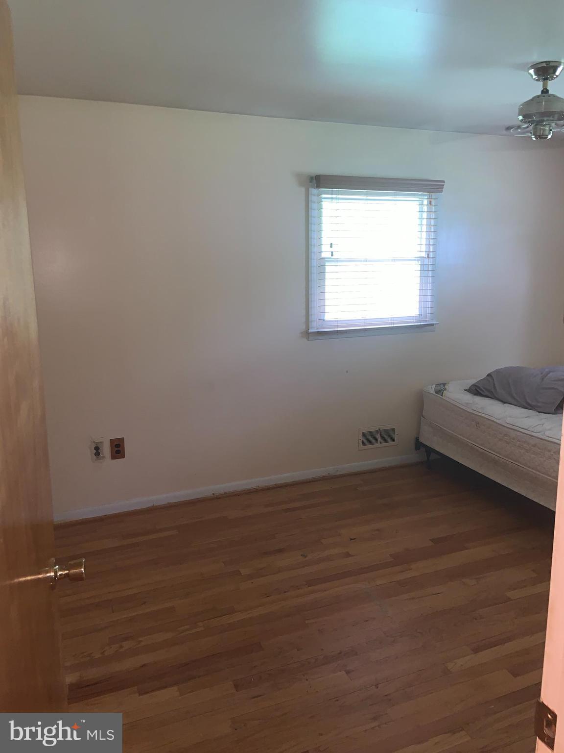 FERNGLEN MANOR - Residential