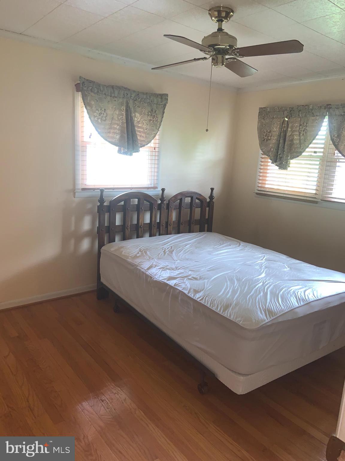 FERNGLEN MANOR - Residential