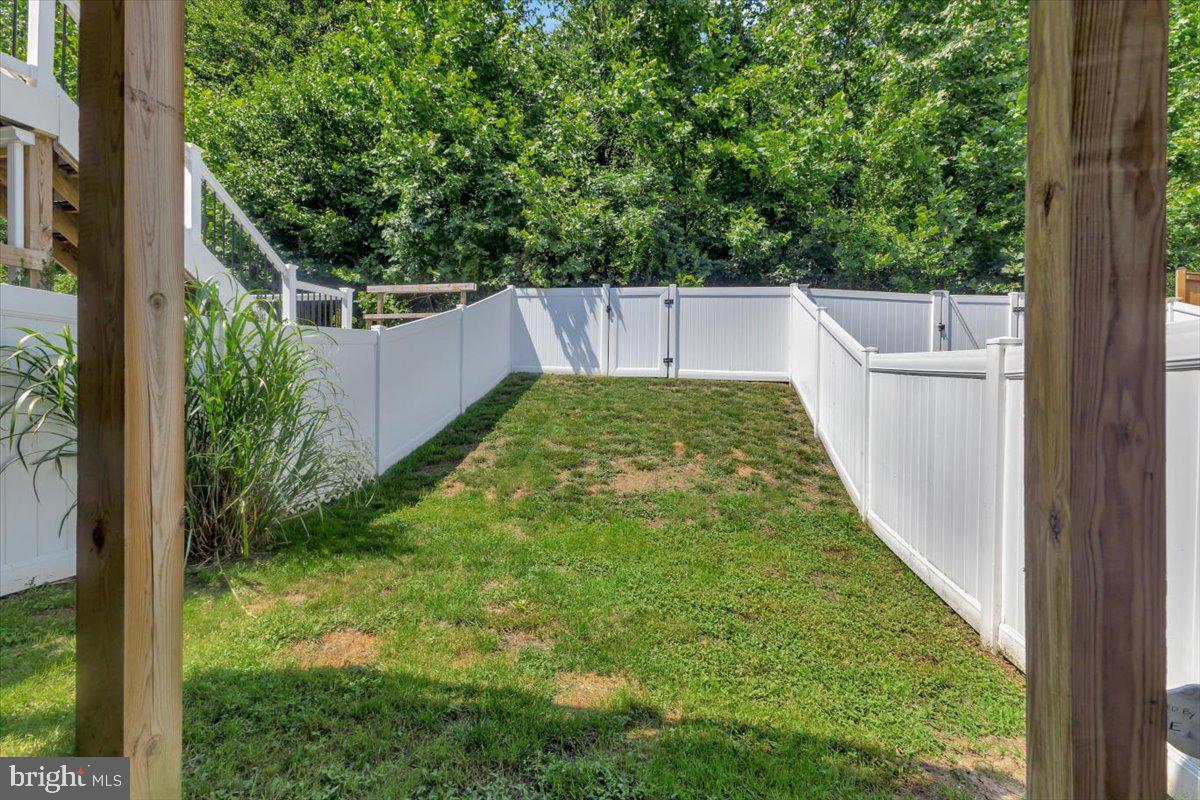 HOLLY WOODS - Residential