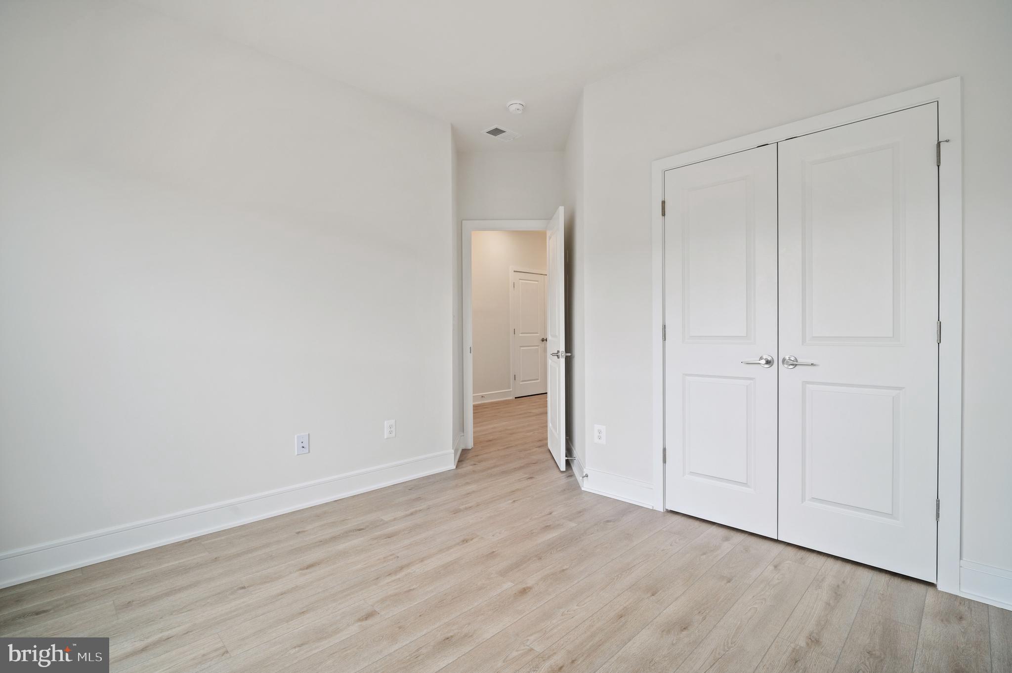 BROADLANDS STATION - Residential Lease