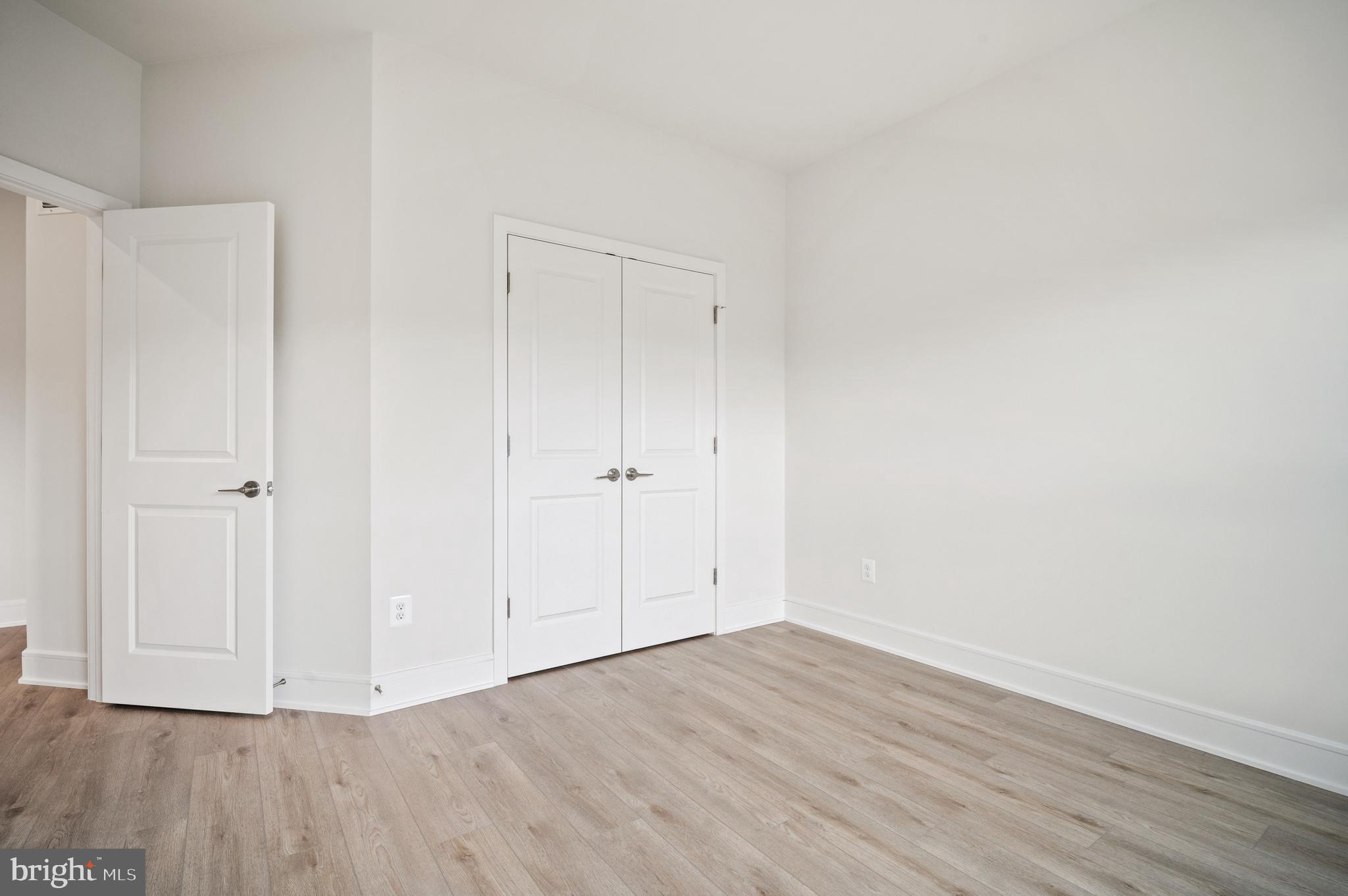 BROADLANDS STATION - Residential Lease