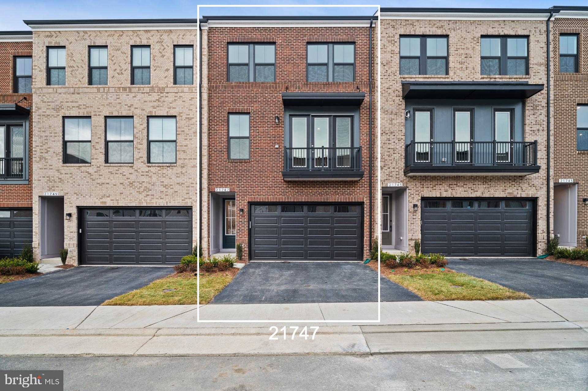 BROADLANDS STATION - Residential Lease