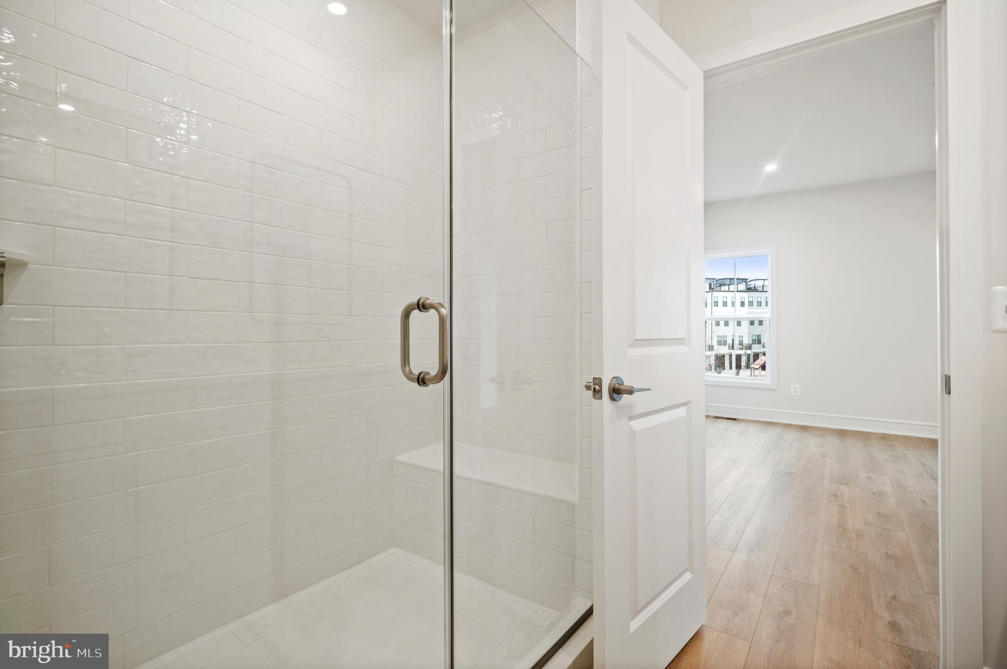 BROADLANDS STATION - Residential Lease