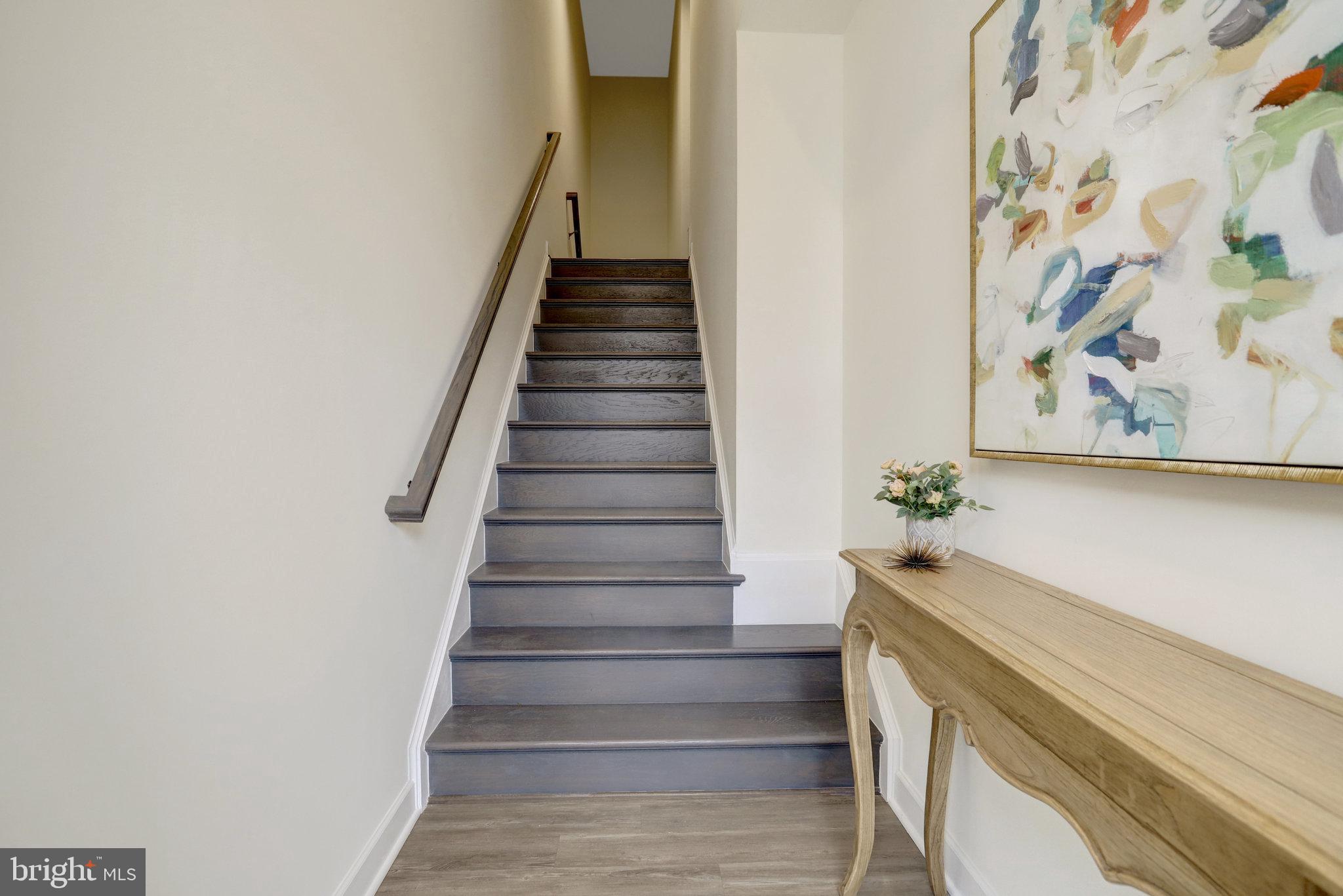 2535 JAMES DAVID WAY