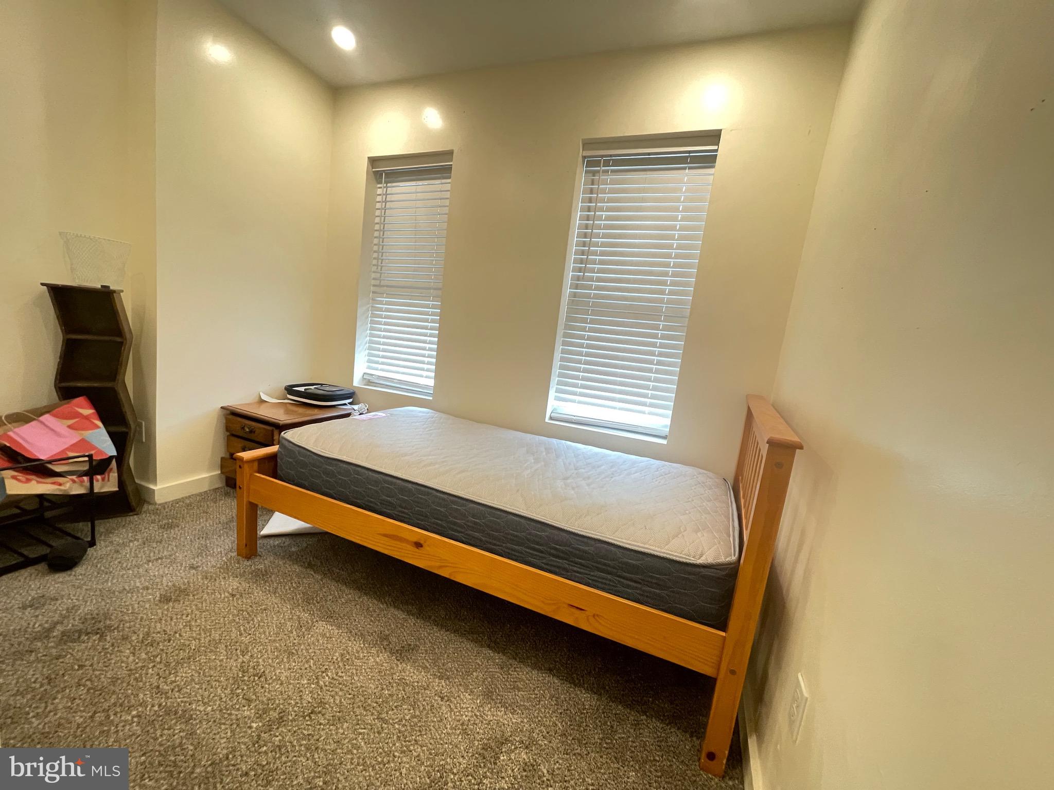 GRAYS FERRY - Residential