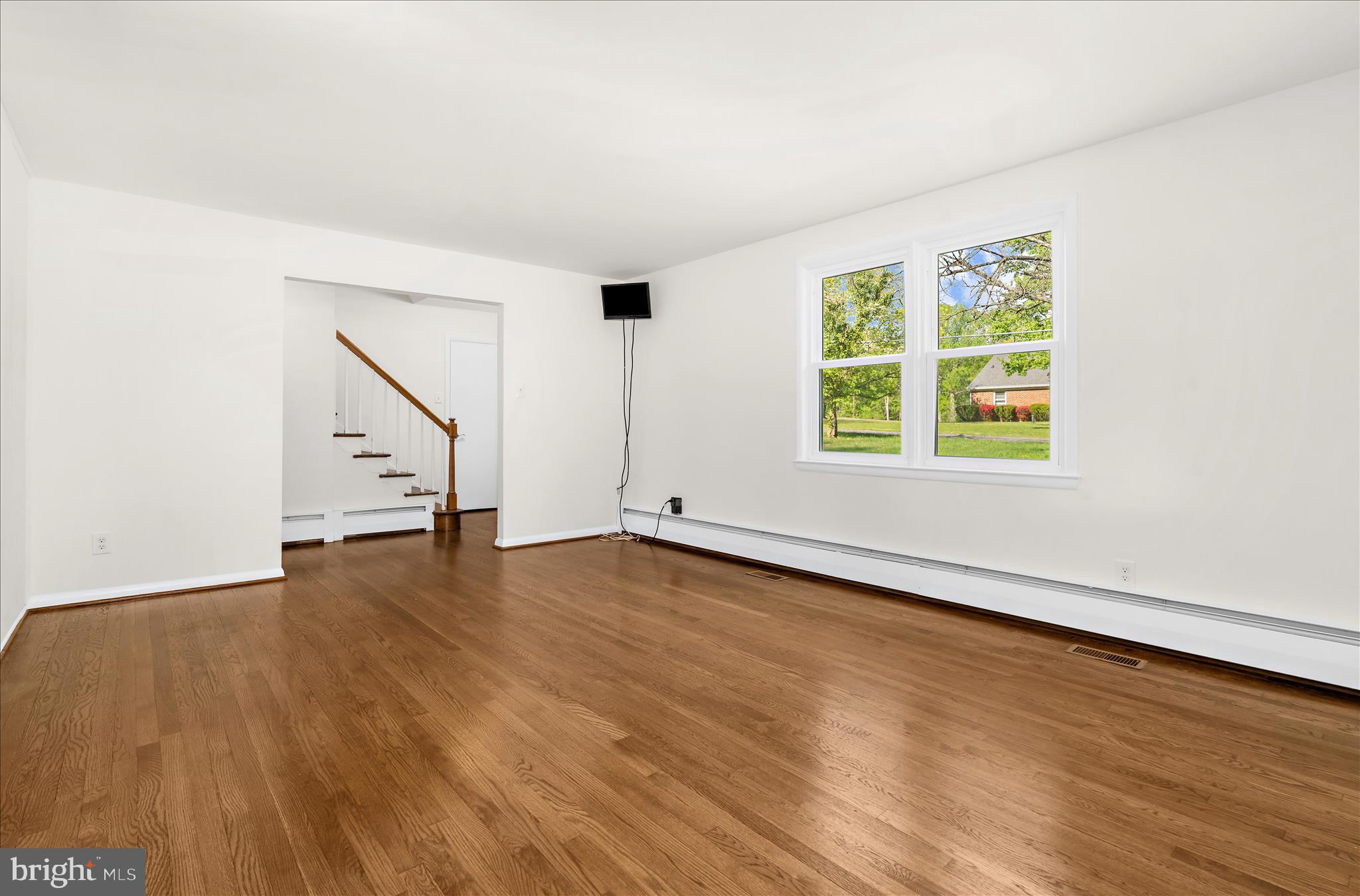 WINDSOR  MILL - Residential