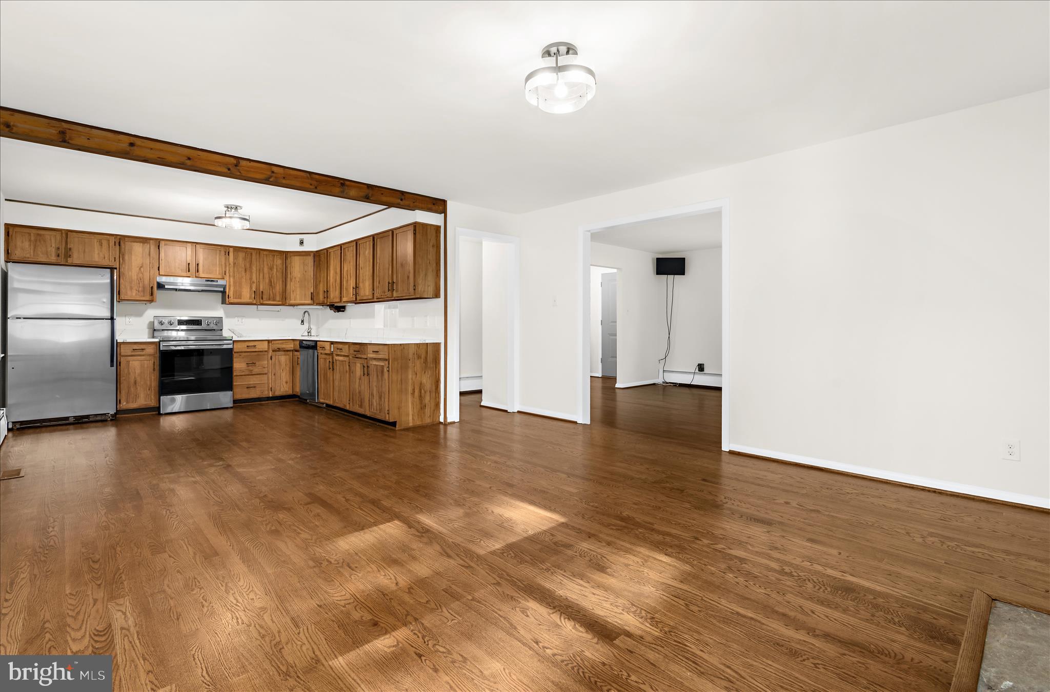 WINDSOR  MILL - Residential