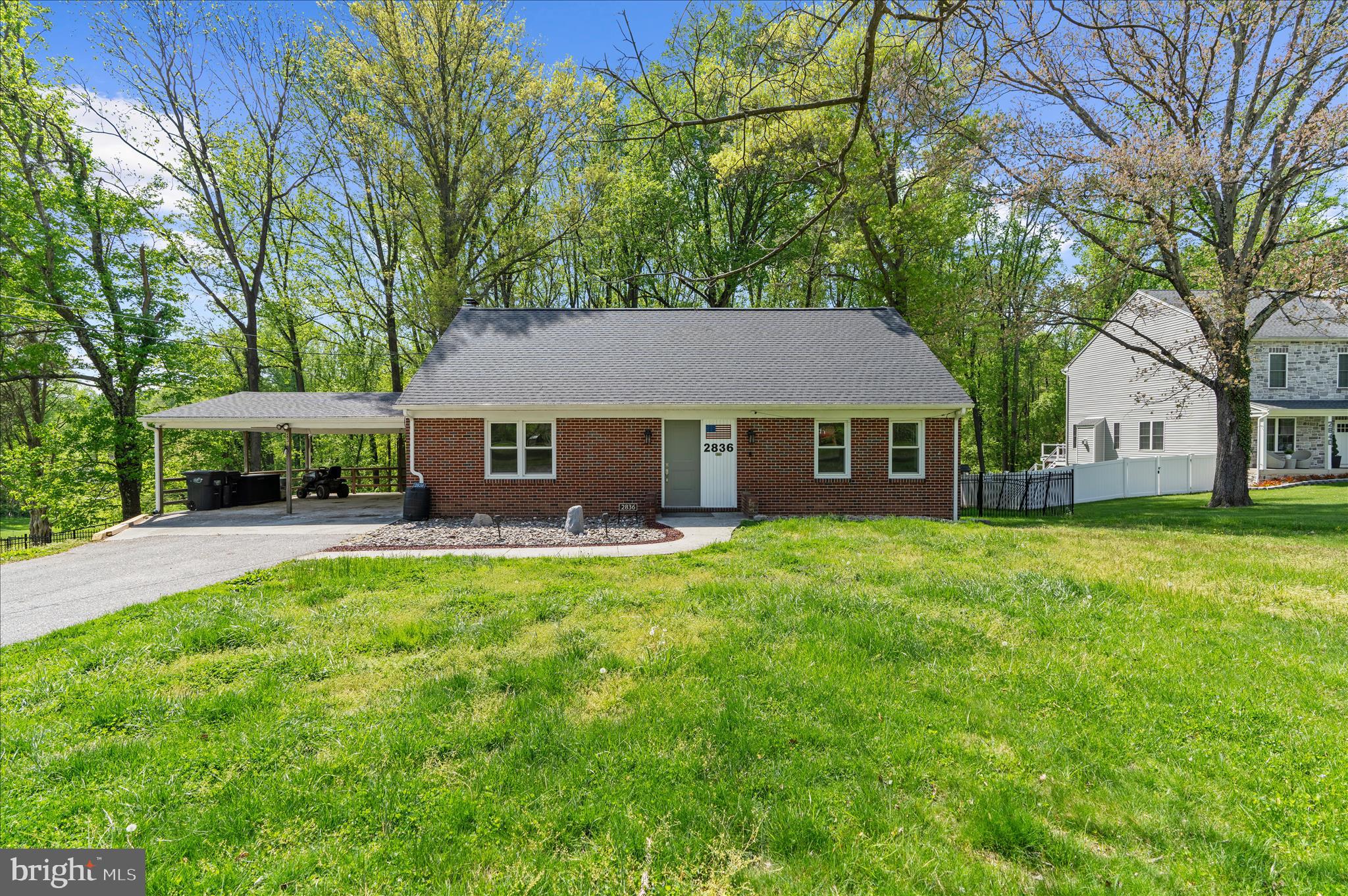 WINDSOR  MILL - Residential