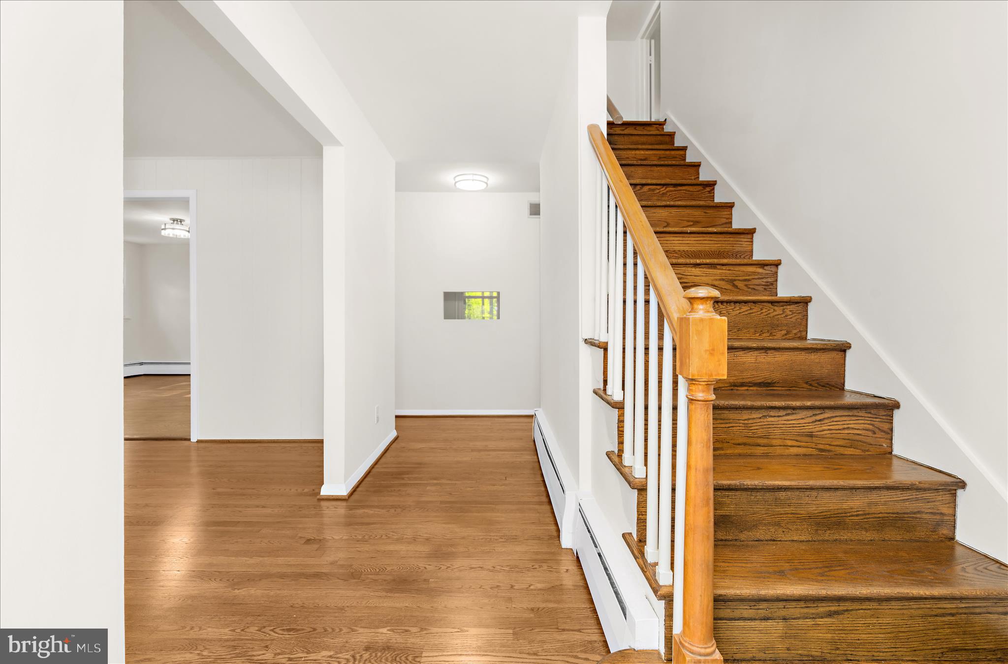 WINDSOR  MILL - Residential